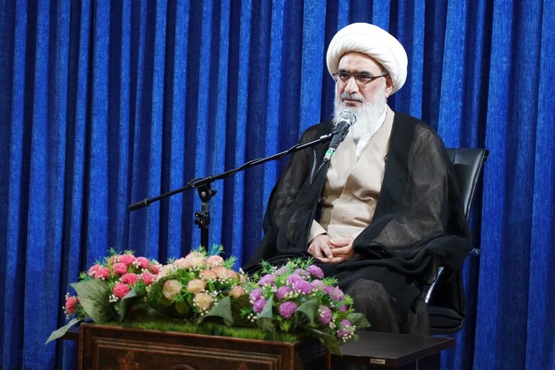 مردم و نیروهای مسلح در میدان نبرد با دشمن حضوری باشکوه داشته‌اند