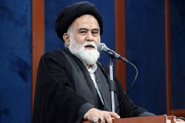 تقوی: جان‌فدایی در راه ایران و اسلام معامله‌ای با خداست