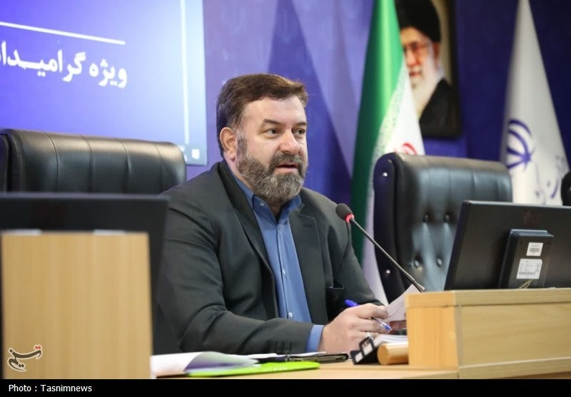 نسل انقلابی در میدان، هوشیاری در بحران