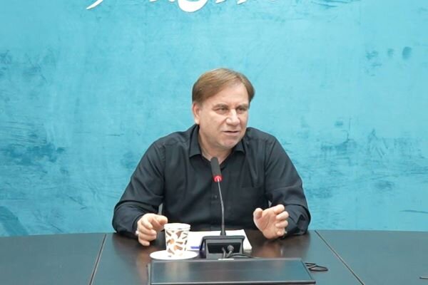 زارع: مراسم باشکوه بزرگداشت رهبر شهید در استان بوشهر برگزار می‌شود