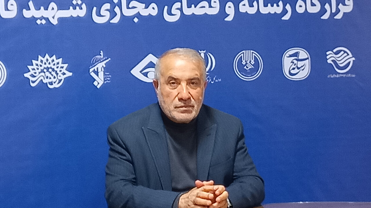 رهبر انقلاب تا شهادت پای عزت ایران اسلامی ایستاد