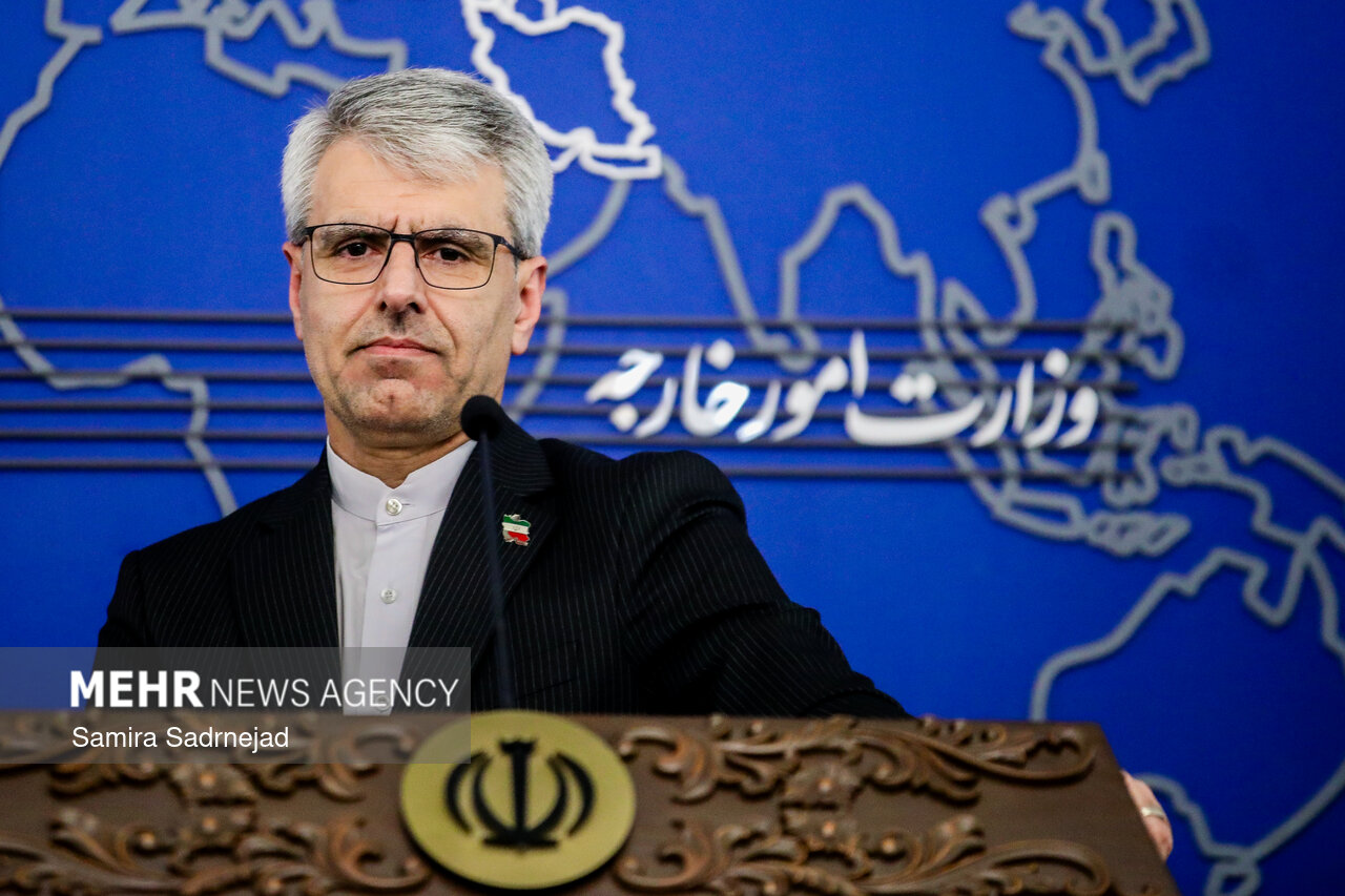 بقایی: حمله آمریکا به زیرساخت‌های انرژی و انتشار مواد سمی جنایت است