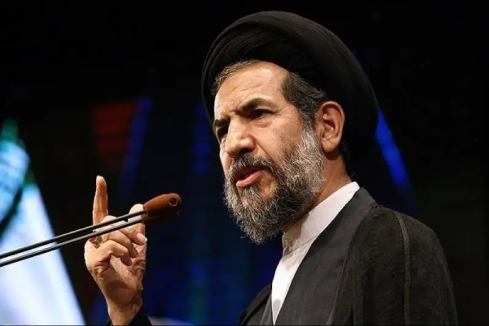 خطیب جمعه تهران: ملت مقاوم ایران در حال نگارش تاریخ جدید منطقه و جهان است