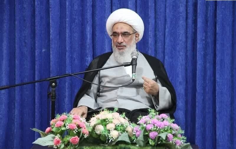 صفایی بوشهری: حضور مردم در میدان مهم و ضروری است
