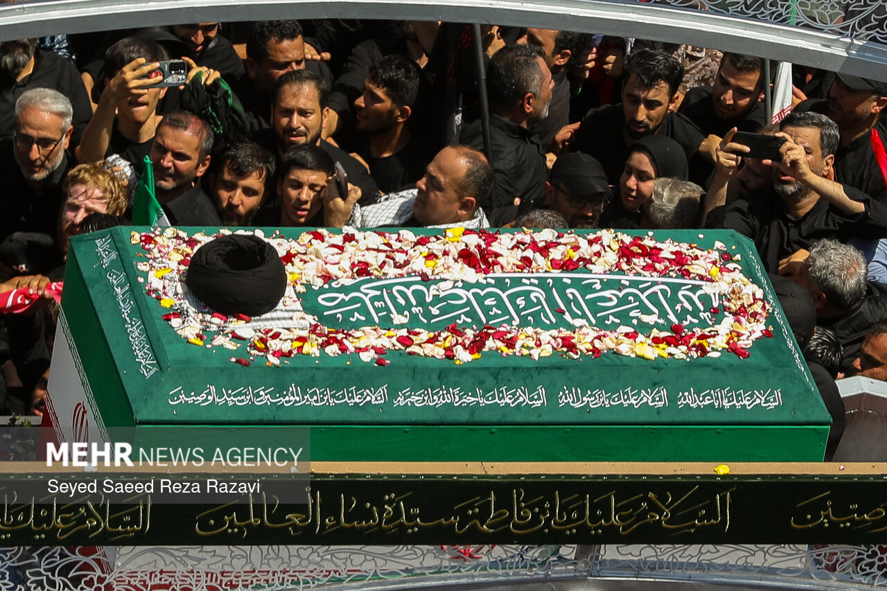 مراسم تشییع پیکر مطهر رهبر شهید انقلاب در تهران - ۱۱