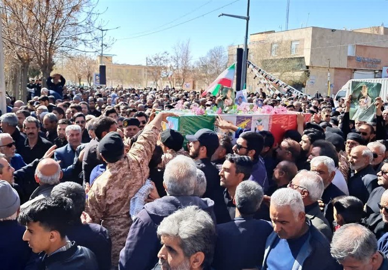 پیکرمطهرشهیدمرتضی درباری درروستای لاسجرد سرخه تشییع وبه خاک سپرده شد