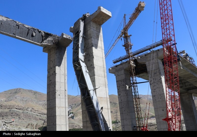 برخورد 9 موشک آمریکا به پل B1 / آغاز بازسازی با ترک تشریفات