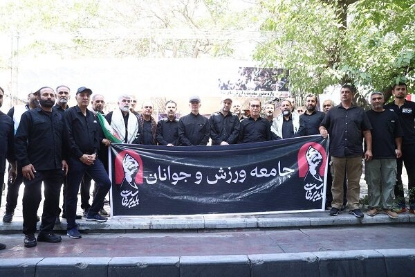 حضور اهالی ورزش در مراسم تشییع رهبر شهید انقلاب