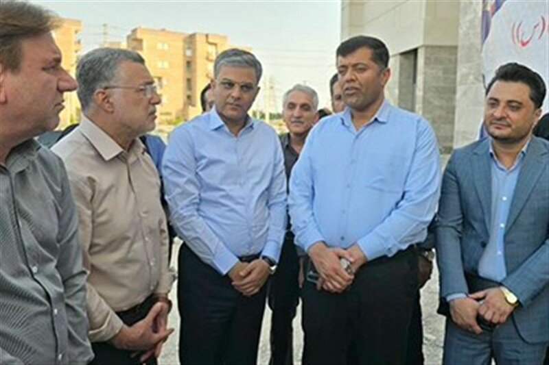 وزیر بهداشت: تکمیل بیمارستان مادر و کودک بوشهر شتاب می‌گیرد 
