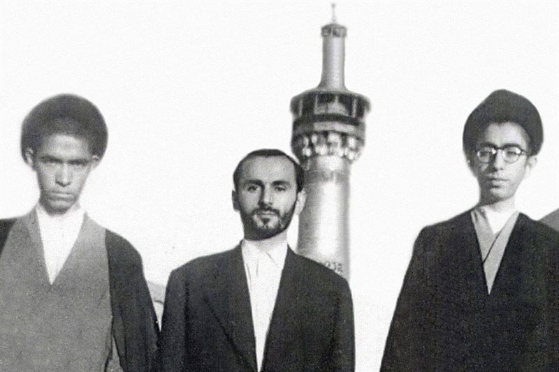 خاطرات رهبر شهید از سفر خانوادگی پنهانی به عتبات