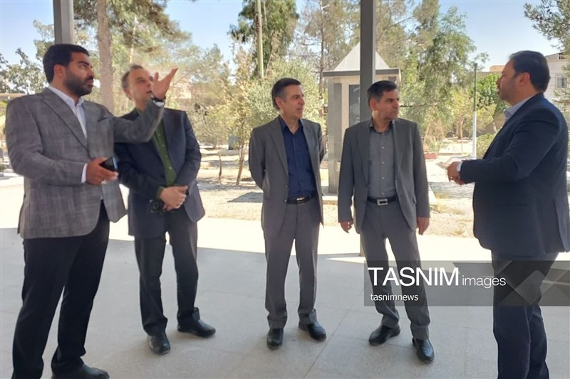 بازدید مسئولان کشوری از طرح‌های عمرانی و خدماتی روستاهای کهریزک