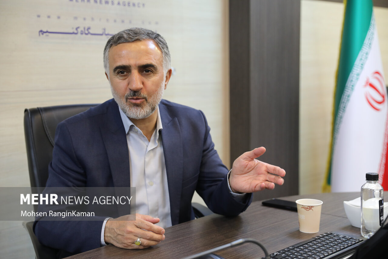 سراج: تقویت پدافند و مولدسازی در وزارت دفاع نیازمند پیگیری جدی است