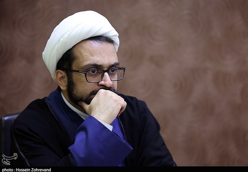 جنگ باعث کمرنگ‌شدن نقش نخبگان و تاثیرگذاری طبقات فرودست می‌شود