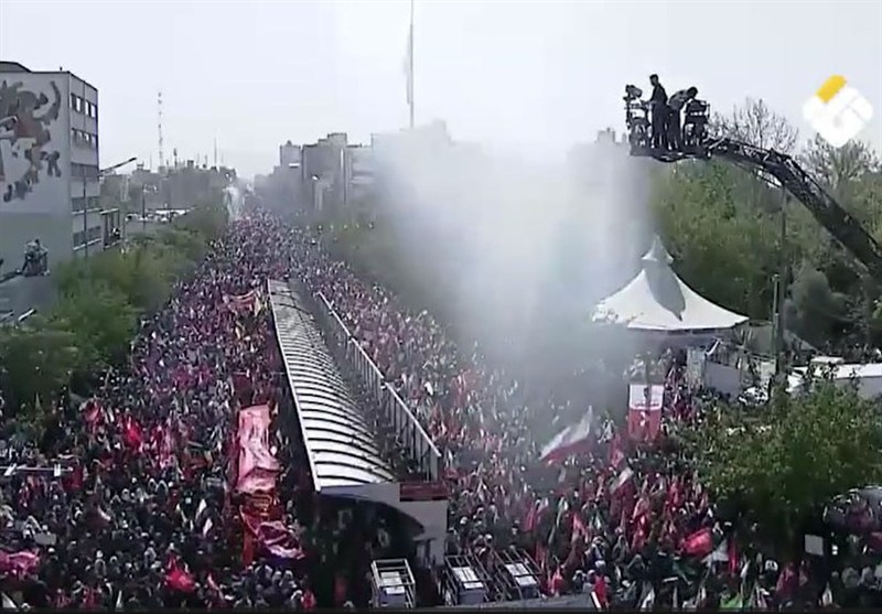 گزارش شبکه المنار از حضور میلیونی مردم در مراسم تشییع قائد شهید