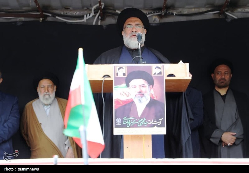 مردم نقشه‌های دشمن بعد از شهادت امام امت را نقش برآب کردند
