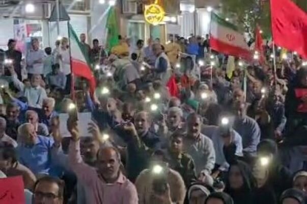 حضور حماسی مردم خورموج در میدان