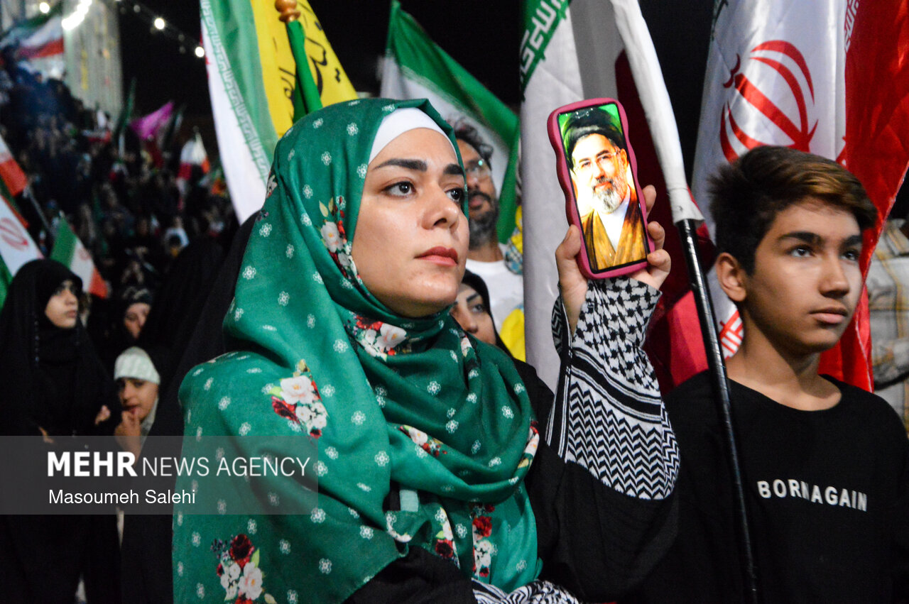 تشییع‌ پیکر مطهر شهید «امیر چشم‌براه» در بندرعباس
