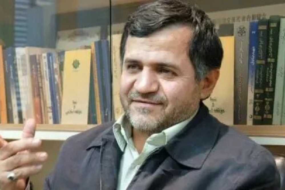 کوبیدن بر طبل تقابل یعنی تضعیف جبهه داخلی