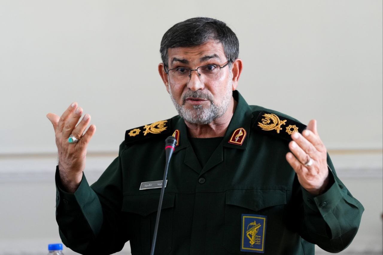 سردار تنگسیری: هیچ شناور مرتبط با متجاوزان حق عبور از تنگه هرمز ندارد
