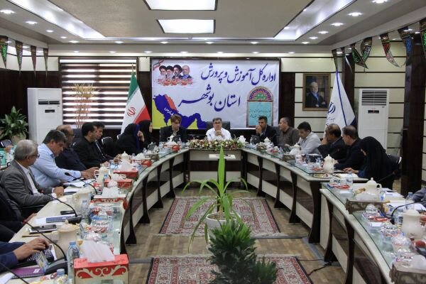 دانش فر: همه ظرفیت‌ها برای آماده‌سازی مدارس بوشهر استفاده شود