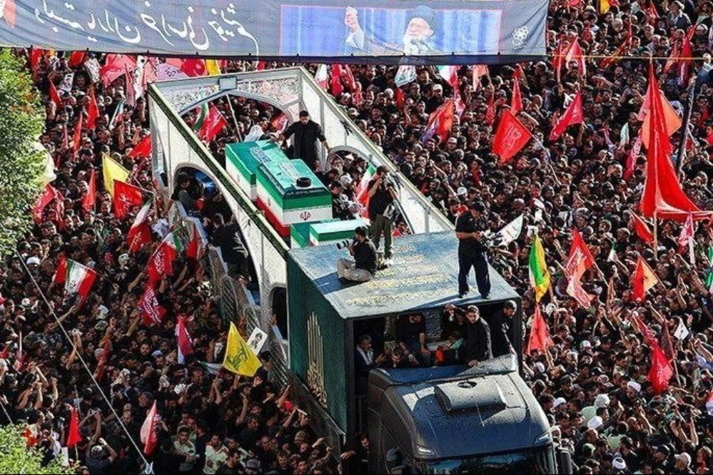 از بین‌الحرمین تاصحن رضوی؛ رواق دارالذکر، آرامگاه ابدی رهبر شهید انقلاب