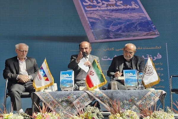 کیانی: تا 30 سال بعد از پایان اسارت، نمی‌خواستم چیزی بنویسم