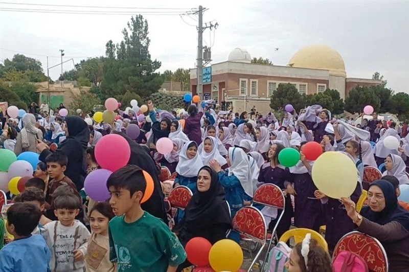 جشن «پرواز بادبادک‌ها» در ایلام برگزار شد