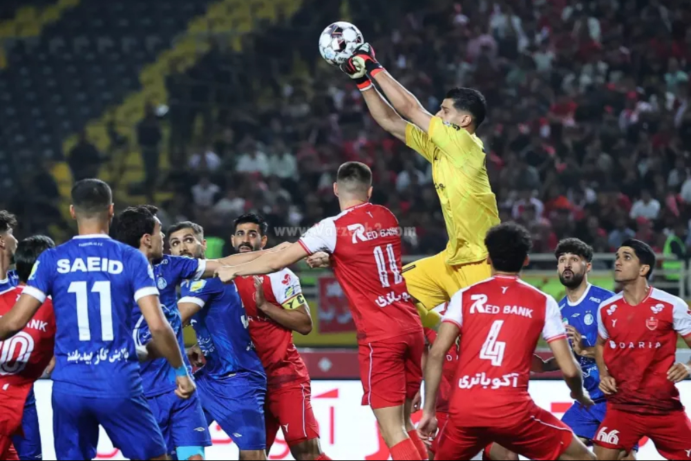 استقلال 0-0 پرسپولیس/ اصفهان؛صحنه هماوردی سرخ‌ها و آبی‌ها
