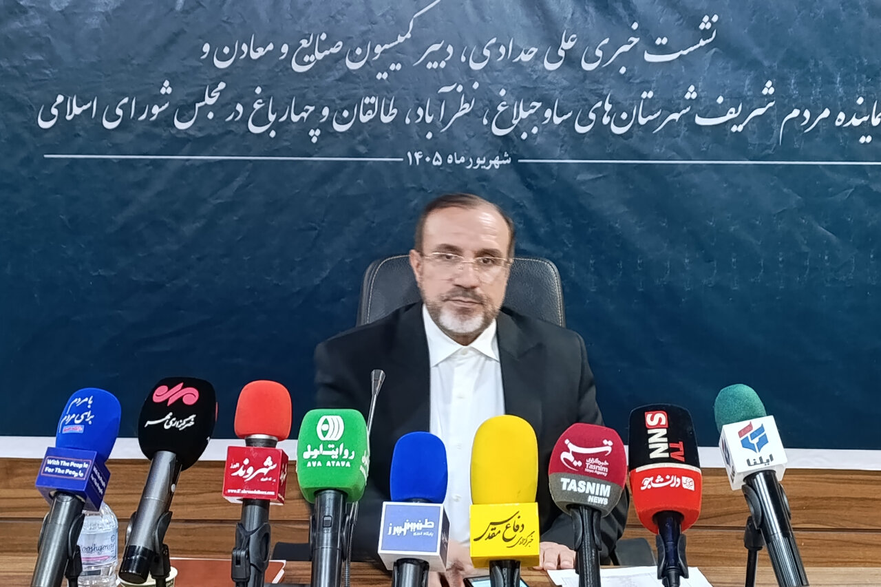 حدادی: وزیر جهاد کشاورزی پاسخگوی وضعیت نهاده‌های دامی باشد