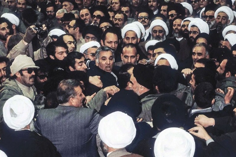 خاطرات رهبر شهید از شب ورود امام خمینی (ره) به تهران