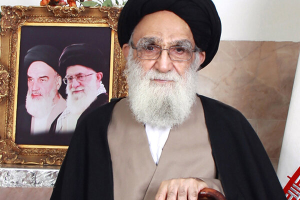 آغاز مراسم ختم آیت الله محمودی در ورامین