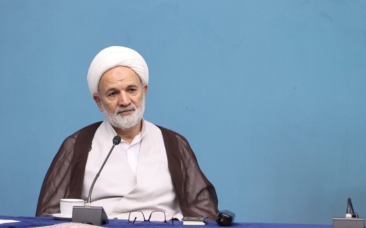 پیشنهاد نماینده قم به هیئت رییسه خبرگان در خصوص اعلام رهبر آینده