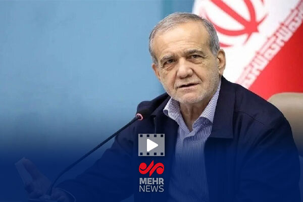 حاشیه در حضور رئیس جمهور در مراسم سالگرد شهادت شهید چمران