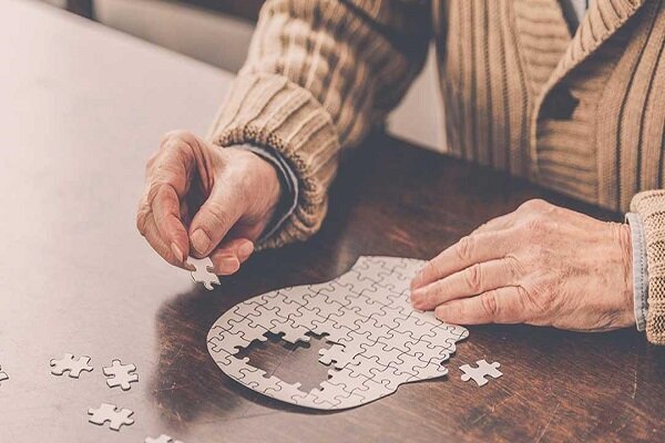 از دست دادن حافظه از سن پایین‌تری شروع می‌شود