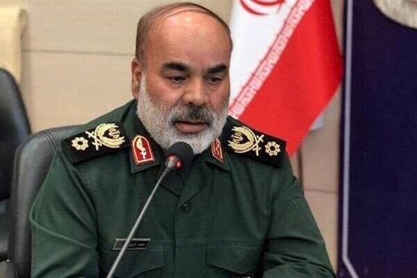 پیام تبریک فرمانده نیروی زمینی سپاه به رئیس ستاد کل نیروهای مسلح