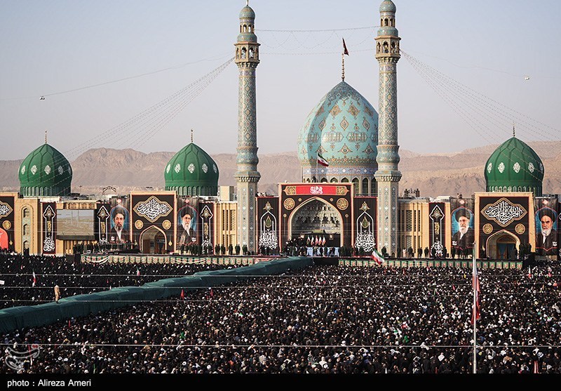 حال خونین‌دلان در نماز تاریخی جمکران