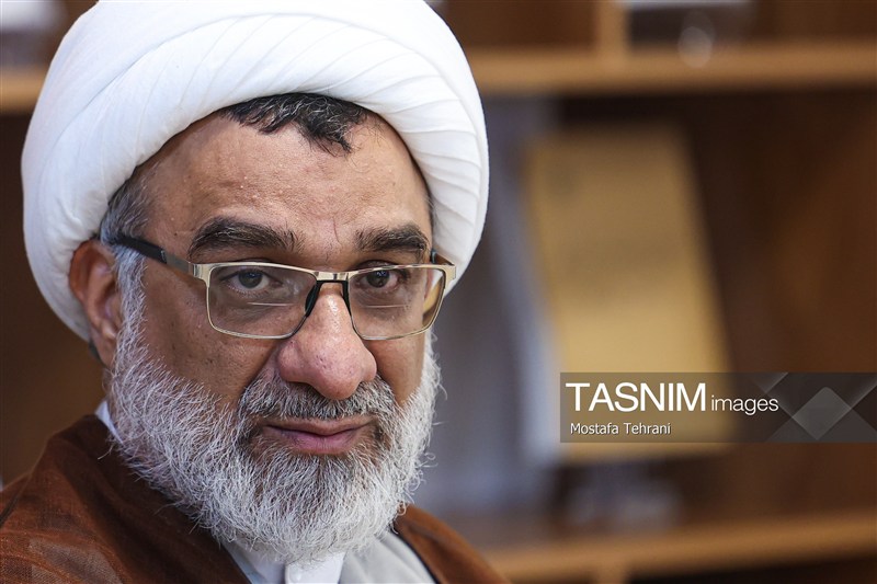 پاسداشت مقام پرستاران، مستلزم توجه به حقوق و مطالبات حرفه‌ای آنان است