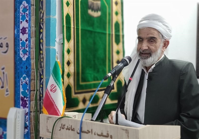 ماموستا رستمی:مرز باشماق و جاده سنندج ـ مریوان نیازمند رسیدگی فوری است