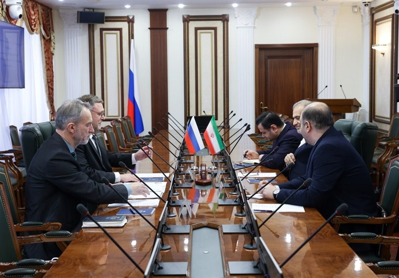 سناتور روس: روسیه آماده کمک به اجرای توافق احتمالی ایران و آمریکاست