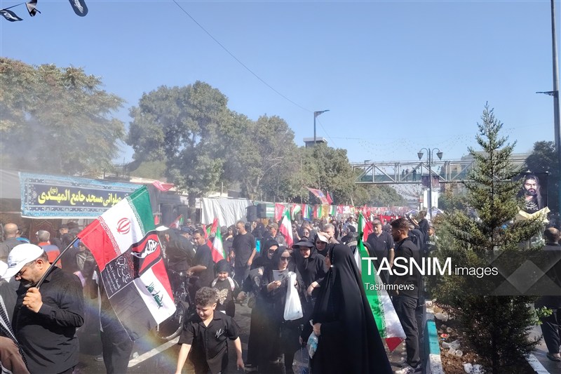 سیل عاشقان حسینی به شهرری رسید/ جاماندگان اربعین به سوی حرم عبدالعظیم