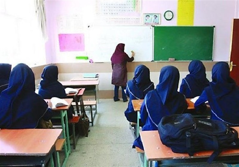 مدرسه رایگان است؛ اما هزینه‌هایش را چه کسانی می‌پردازند؟
