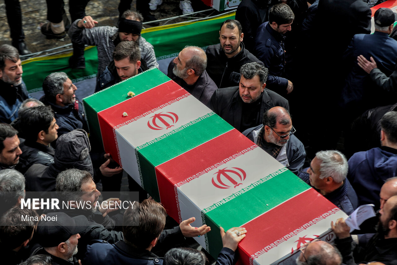 پیکر مطهر شهید سید جاسم ساعدی نماینده ادوار مجلس تشییع شد