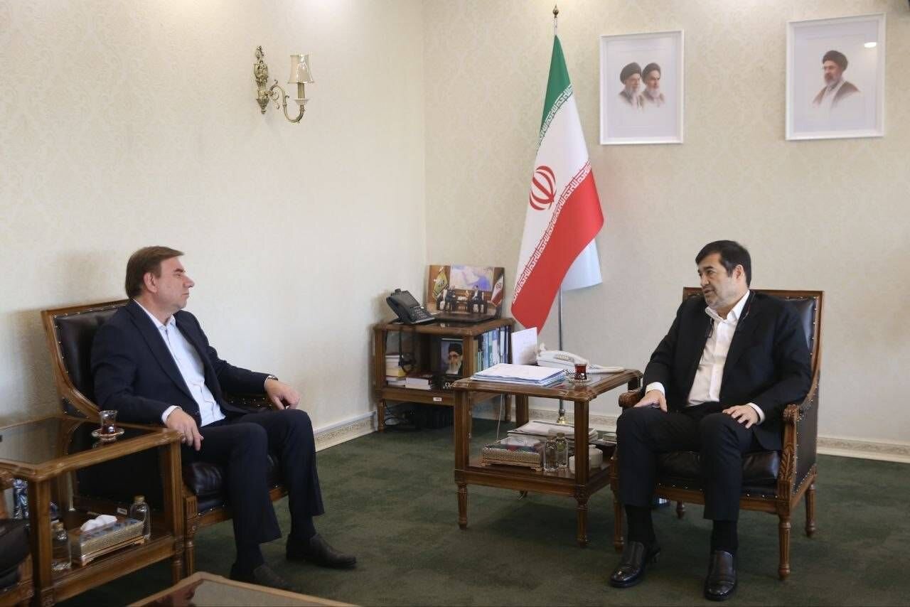 استاندار بوشهر: توسعه متوازن زیرساخت‌های ورزشی استان ضروری است