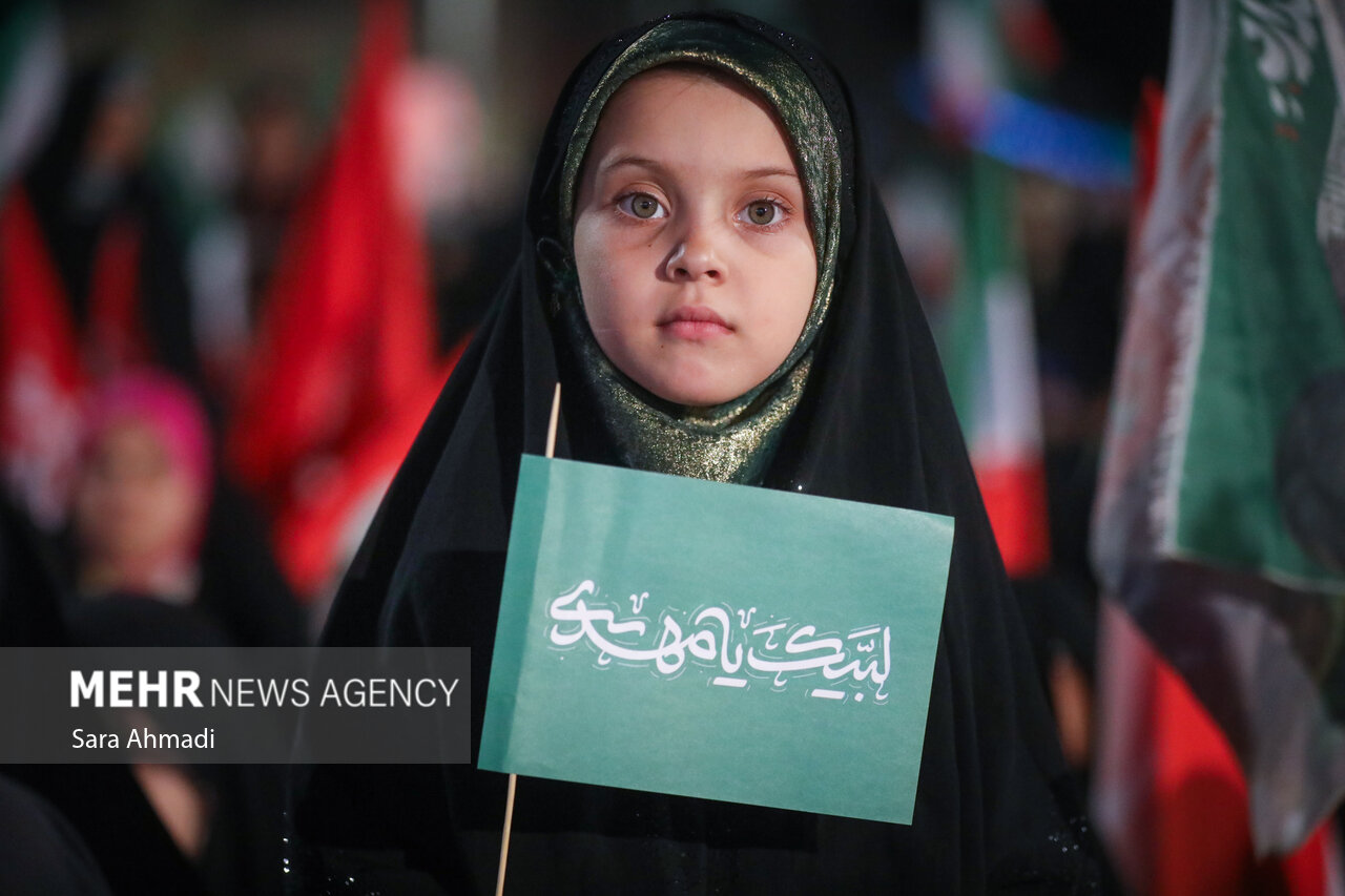 تجمعات شبانه کودکان و نوجوانان مشهدی به یاد شهدای میناب