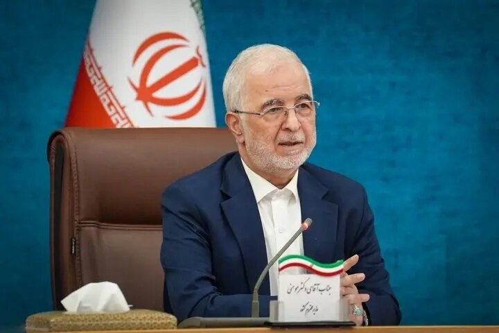 مومنی: تفاهم‌نامه منعقد شده بین ایران و آمریکا سند پیروزی است