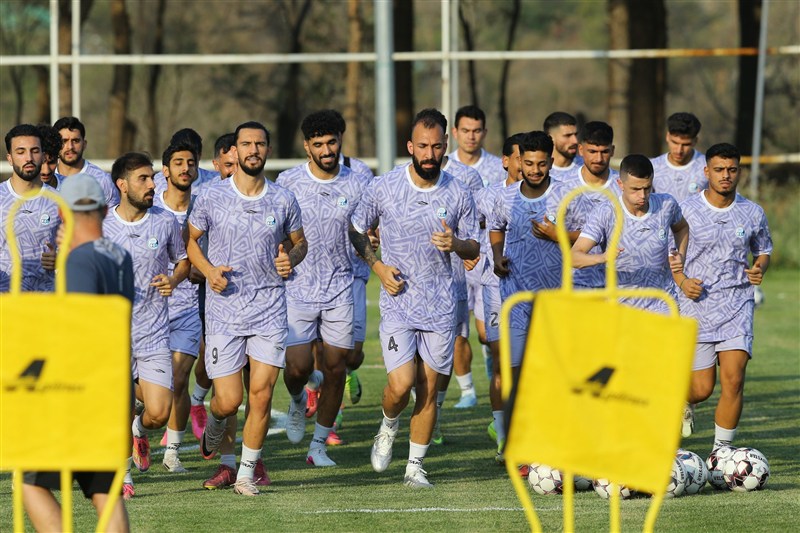 ورمزیار: مدیران استقلال اول صبح خرید نمی‌کنند!