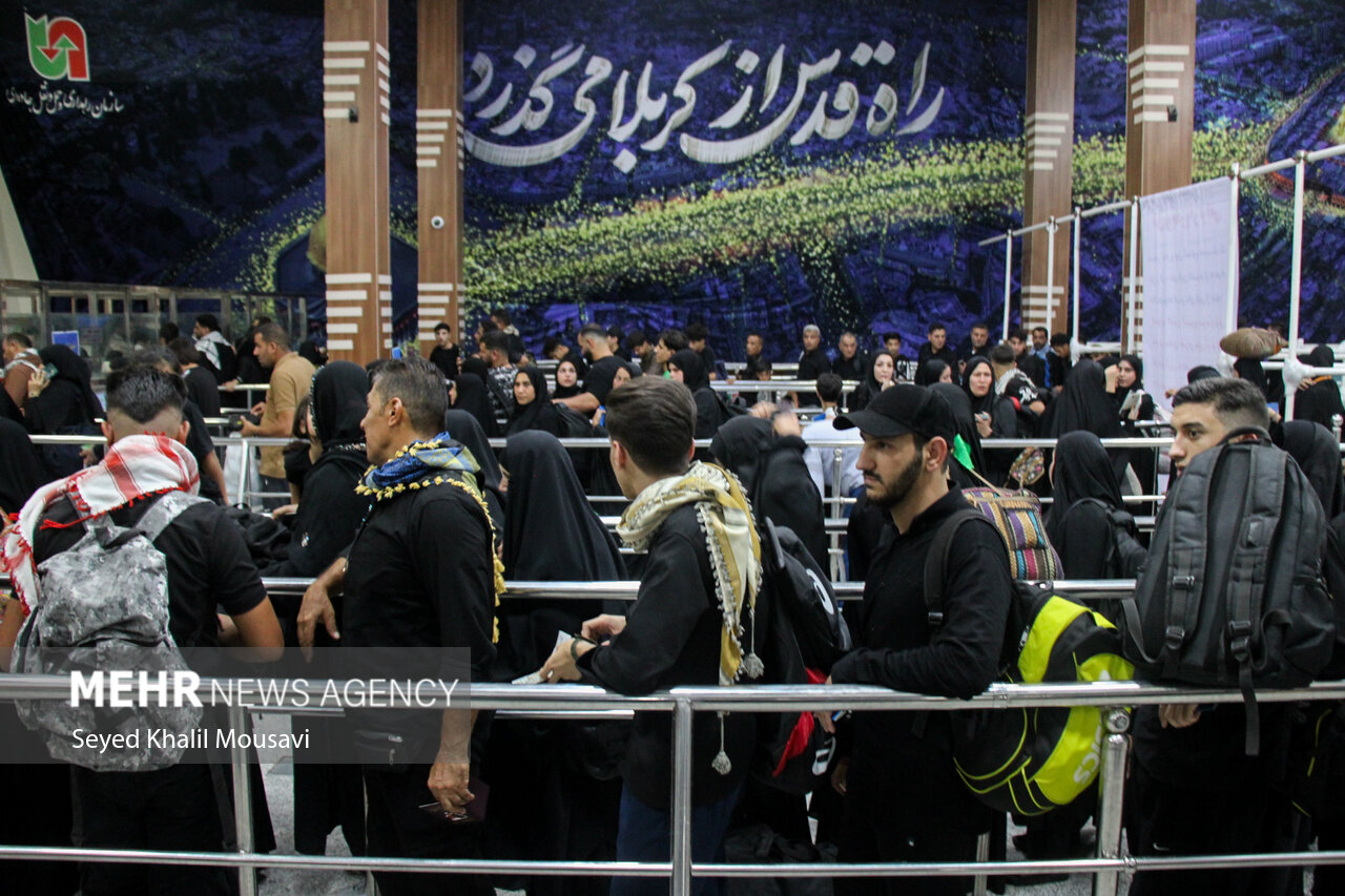 زائران از حس و حال خود قبل از خروج از مرز می‌گویند