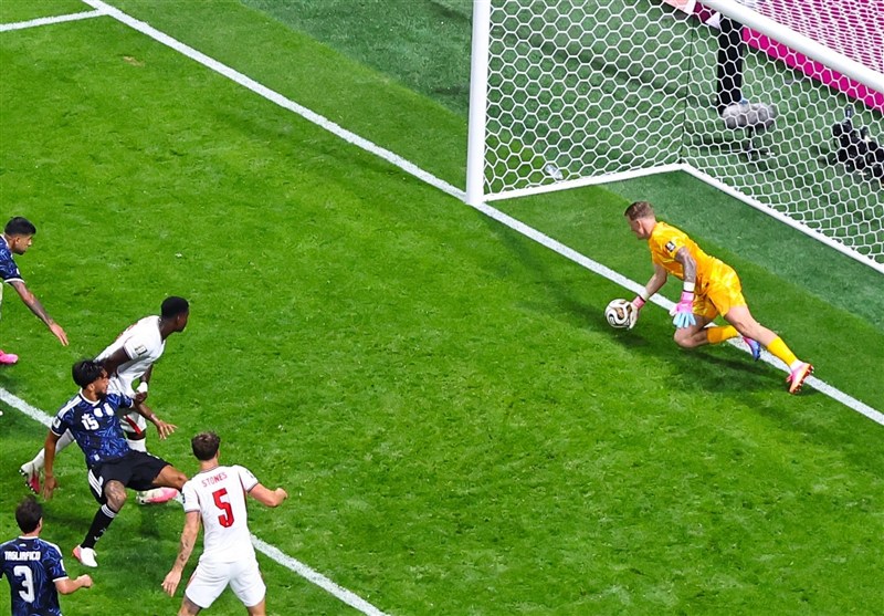 دستورالعمل‌های محرمانه روی بطری آب پیکفورد!