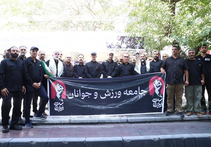 حضور جامعه ورزش در مراسم تشییع پیکر رهبر شهید