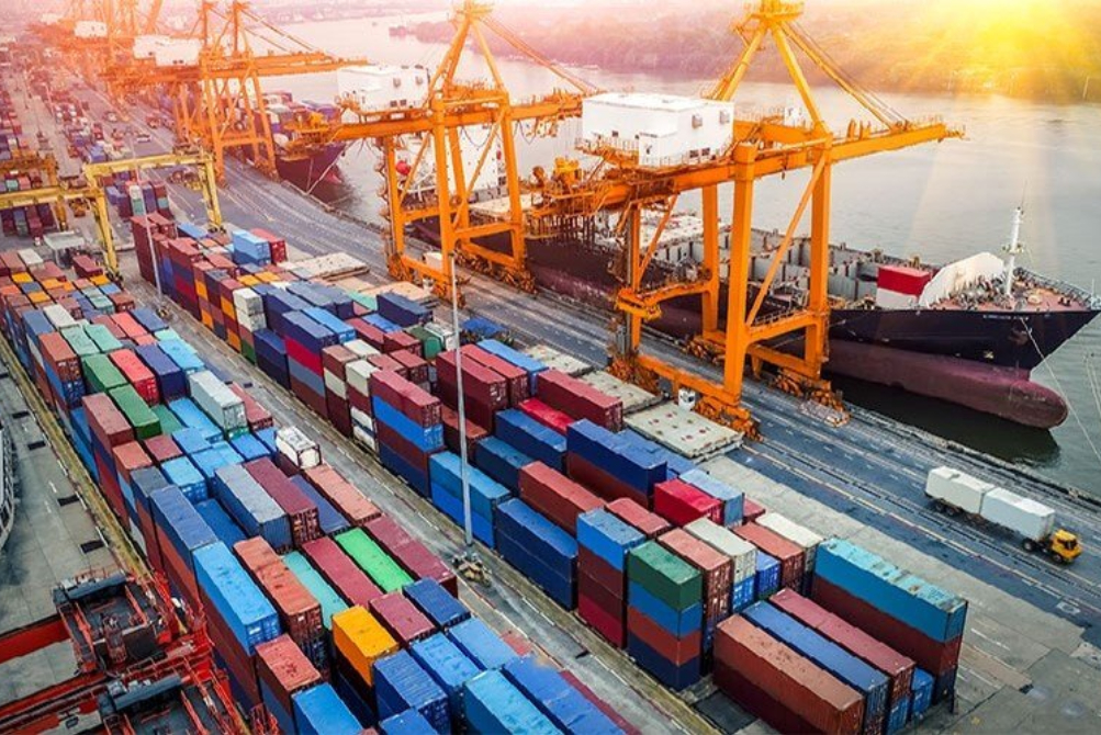 ترخیص بیش از 28 هزار کامیون کالای اساسی در 9 روز